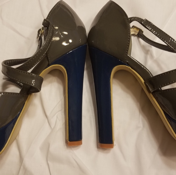 Patent heels - Picture 6 of 9